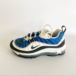 Nike air max shoes. Worn once. Women’s size 6